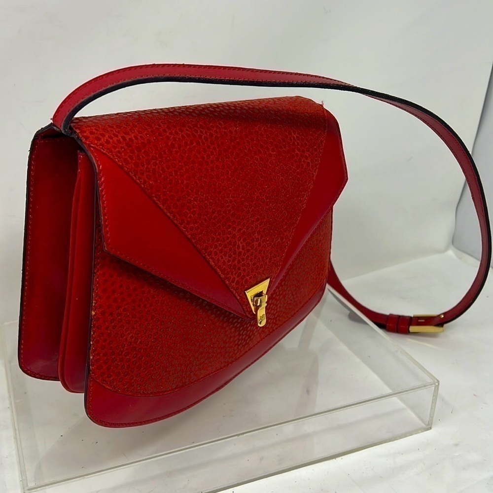 Nina Ricci Red Leather Pebbled Suede Combination Shoulder Bag Made in France